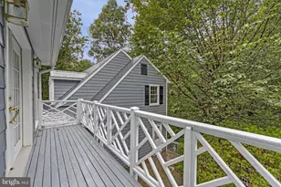 9222 Jeffery Rd, Great Falls, VA 22066 - Photo 37