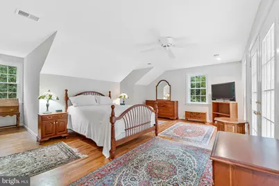 9222 Jeffery Road, Great Falls, VA 22066 - Photo 33