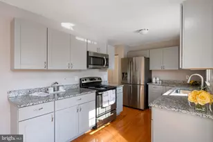 10691 John Ayres Dr, Fairfax, VA 22032 - Photo 19
