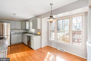10691 John Ayres Dr, Fairfax, VA 22032 - Photo 17