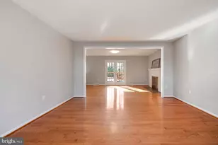 10691 John Ayres Dr, Fairfax, VA 22032 - Photo 9