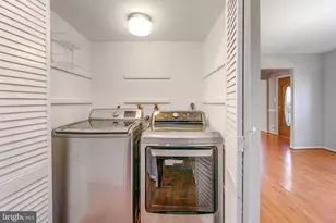 10691 John Ayres Dr, Fairfax, VA 22032 - Photo 21