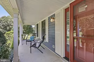 2817 Berryland Dr, Oakton, VA 22124 - Photo 5