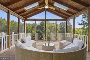 2817 Berryland Dr, Oakton, VA 22124 - Photo 27
