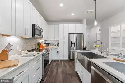1761 Old Meadow Road #420, McLean, VA 22102 - Photo 5