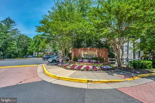 1516 North Point Dr, Reston, VA 20194 - Photo 5