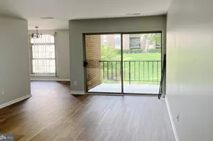 3322 Woodburn Village Dr, Annandale, VA 22003 - Photo 3