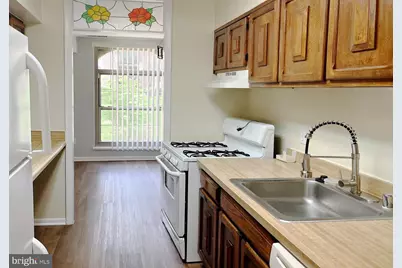 3322 Woodburn Village Drive #24, Annandale, VA 22003 - Photo 5