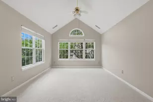 1986 Logan Manor Dr, Reston, VA 20190 - Photo 19