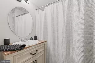 1986 Logan Manor Dr, Reston, VA 20190 - Photo 33