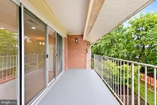 2837 Kalmia Lee Ct, Falls Church, VA 22042 - Photo 27