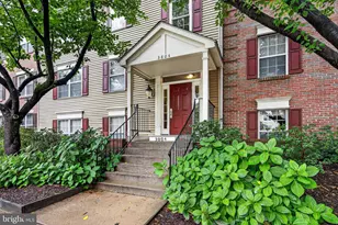 3804 Green Ridge Ct, Fairfax, VA 22033 - Photo 3