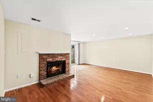 2112 Hutchison Grove Ct, Falls Church, VA 22043 - Photo 17