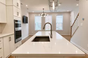 7556 Sawyer Farm Wy, McLean, VA 22102 - Photo 5