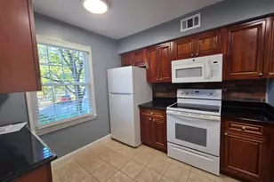 8363 Dunham Ct, Springfield, VA 22152 - Photo 3