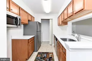11655 Chesterfield Ct, Reston, VA 20190 - Photo 9