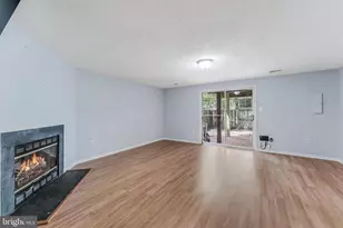 13915 Gunners Pl, Centreville, VA 20121 - Photo 5