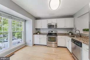13915 Gunners Pl, Centreville, VA 20121 - Photo 19