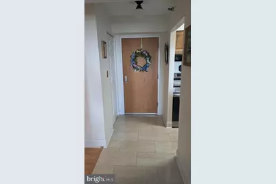 1808 Old Meadow Road #911, McLean, VA 22102 - Photo 3