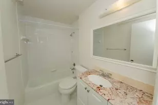2101 Whiteoaks Dr, Alexandria, VA 22306 - Photo 29