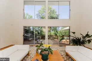 2101 Whiteoaks Dr, Alexandria, VA 22306 - Photo 15