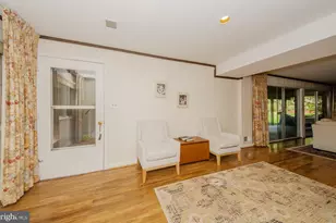 2101 Whiteoaks Dr, Alexandria, VA 22306 - Photo 45