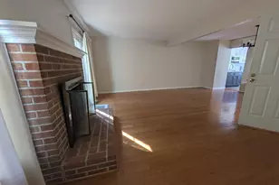 8241 Clifton Farm Ct, Alexandria, VA 22306 - Photo 9