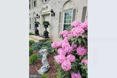 10406 Dunn Meadow Road, Vienna, VA 22182 - Photo 3