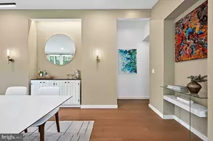2400 Sherwood Hall Ln, Alexandria, VA 22306 - Photo 25