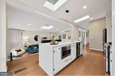 2400 Sherwood Hall Lane, Alexandria, VA 22306 - Photo 31