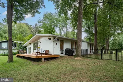 2400 Sherwood Hall Lane, Alexandria, VA 22306 - Photo 63