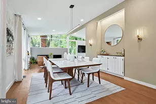 2400 Sherwood Hall Ln, Alexandria, VA 22306 - Photo 13