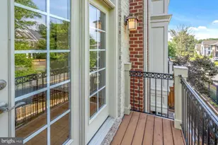 1552 Red Twig Ln, McLean, VA 22101 - Photo 11