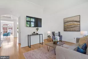 1552 Red Twig Ln, McLean, VA 22101 - Photo 9