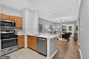 5172 William Colin Ct, Centreville, VA 20120 - Photo 7