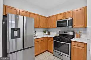 5172 William Colin Ct, Centreville, VA 20120 - Photo 5