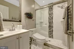 2111 Hutchison Grove Ct, Falls Church, VA 22043 - Photo 23