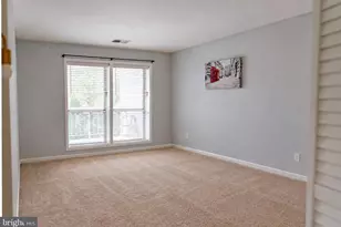3176 Summit Square Dr, Oakton, VA 22124 - Photo 5