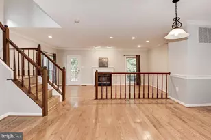 11748 Great Owl Cir, Reston, VA 20194 - Photo 7