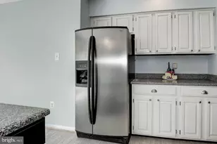 11748 Great Owl Cir, Reston, VA 20194 - Photo 5