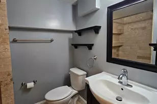 5925 Monticello Rd, Alexandria, VA 22303 - Photo 37