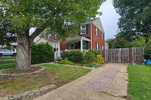 5925 Monticello Rd, Alexandria, VA 22303 - Photo 3