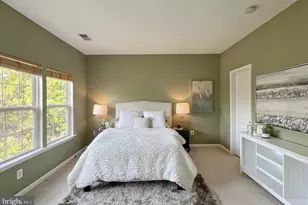 13901 Gothic Dr, Centreville, VA 20121 - Photo 25