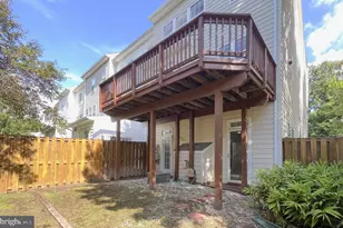 13901 Gothic Dr, Centreville, VA 20121 - Photo 35