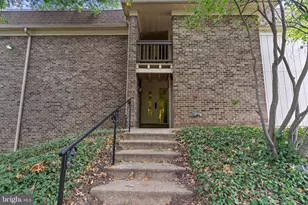 5766 Rexford Ct, Springfield, VA 22152 - Photo 3