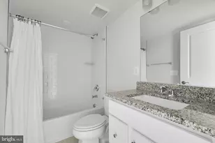 2128 Glacier Rd, Herndon, VA 20170 - Photo 9