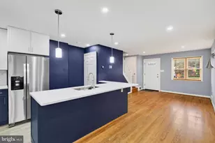 2113 Rollins Dr, Alexandria, VA 22307 - Photo 3