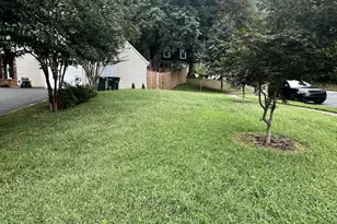 2281 Dosinia Ct, Reston, VA 20191 - Photo 3