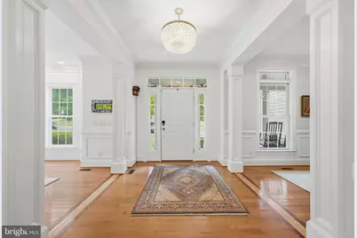 914 Plum Street SW, Vienna, VA 22180 - Photo 3