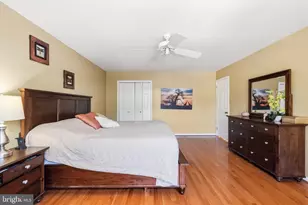 9415 Park Hunt Ct, Springfield, VA 22153 - Photo 21